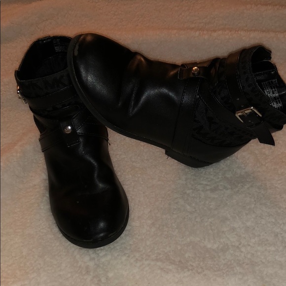 Girl boots - Picture 2 of 6